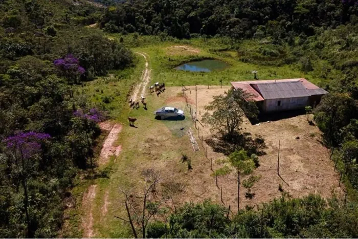 Sítio com 43 HA ao lado do parque estadual da serra Negra