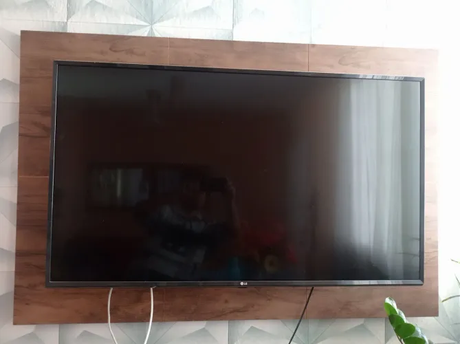 Esmarte tv LG 50 polegadas com defeito