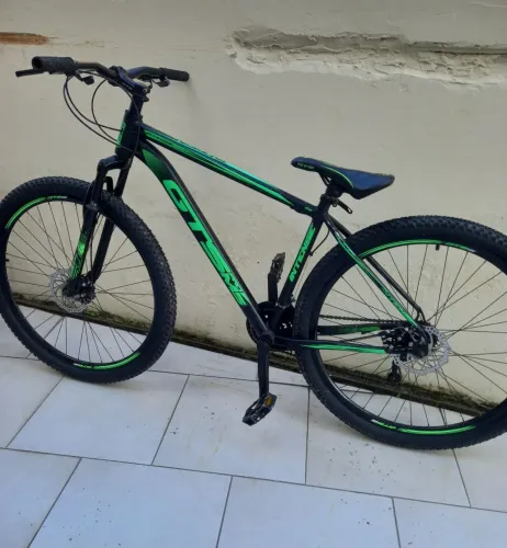 Vendo bicicleta Aro 29 GTS feel