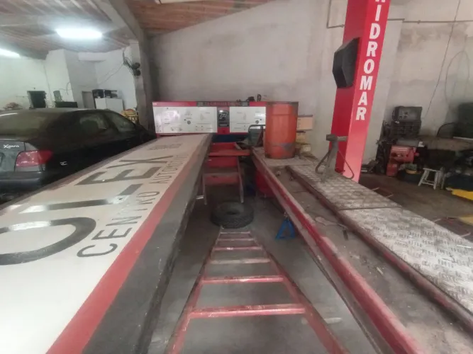 Rampa de aliamento automotivo