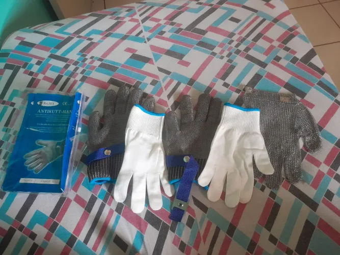 3 Lucas malha de aço tamanho g nunca usadas