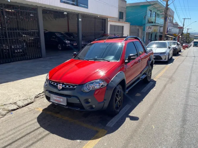 Fiat Strada Adv. Ext. 1.8 Locker Dual.flex CE 2013