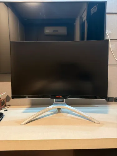 Monitor Gamer Curvo AOC Agon 27" 144Hz 1ms (AG272FCX)