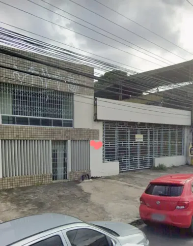 Centro / Prédio Comercial / 06 quartos / 10 carros / 9. 8. 1. 0. 6. 3. 2. 3 1