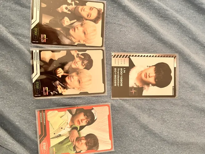 photocards oficiais stray kids