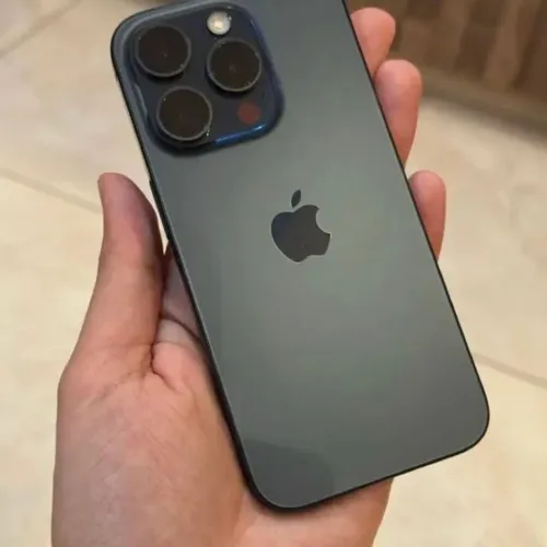iPhone 15 pro 256gb