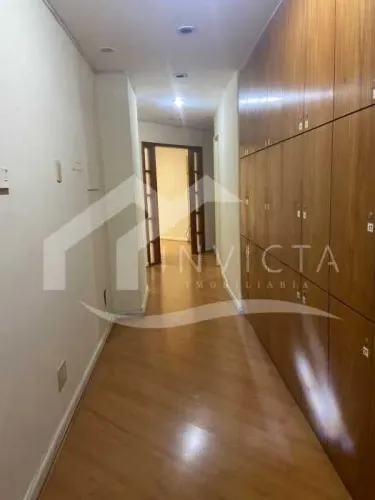 conjunto de salas de 134 metros quadrados no centro