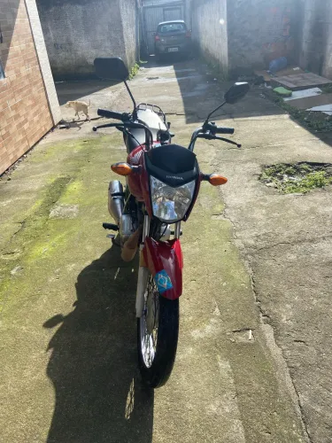 Vendo moto Honda cg fan 125 ano 2015