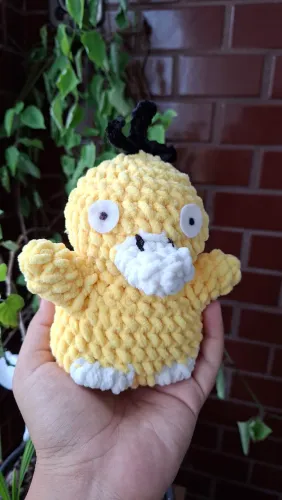 Amigurumi pokemon Psyduck, patinho amigurumi crochê