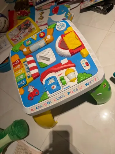 Mesa atividade Fisher price 
