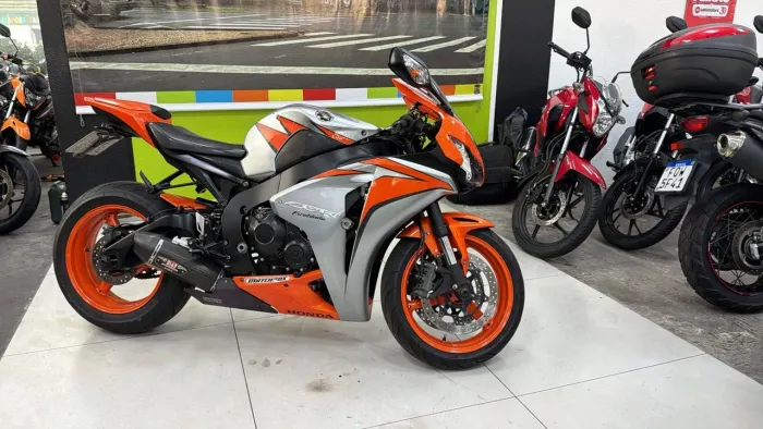 HONDA CBR 1000RR