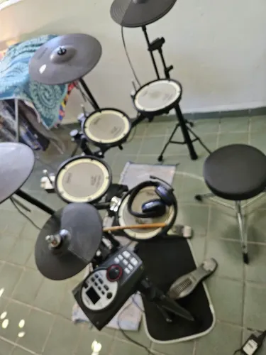 Bateria eletrônica Roland TD-11