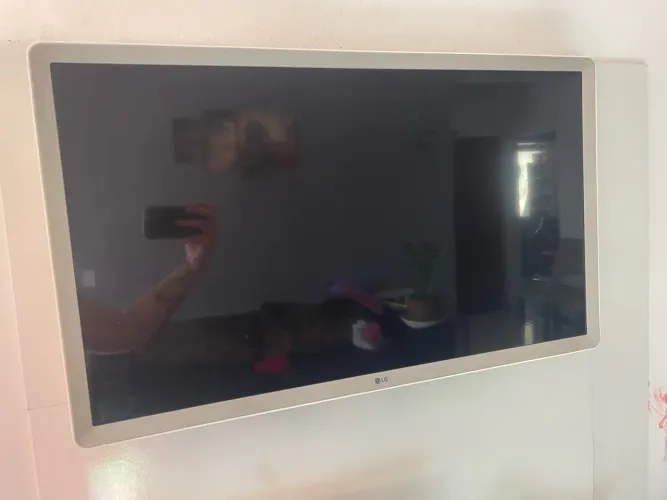 Vende-se TV LG 42 polegadas