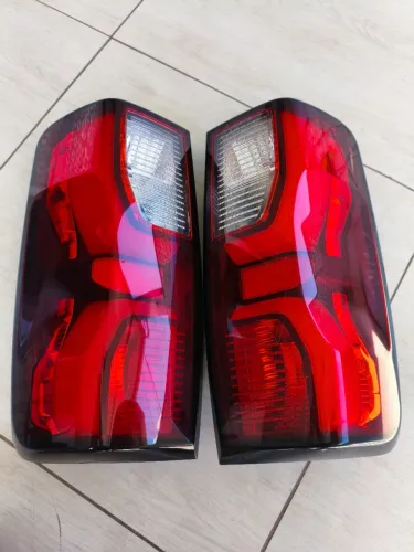 Par Lanterna s10 24/25 NOVA