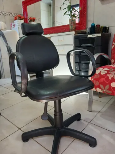 Vendo cadeira pra cabeleireiro
