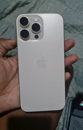 Iphone 16 PRO MAX (ACEITO TROCAS)