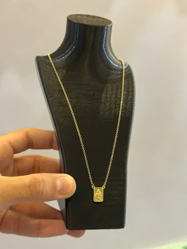 Escapulário vivara ouro 18k