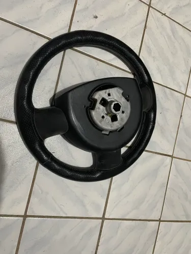 Vende volante Ford Fiesta