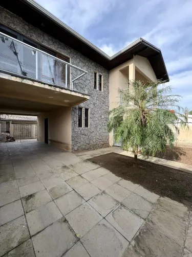 Vendo casa de 4 dormitórios no excelente bairro palmital em Paranaguá