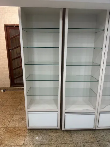 Prateleira de loja 