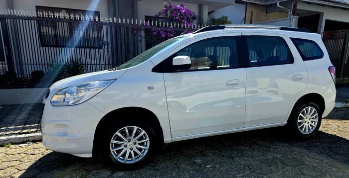 Chevrolet Spin LT 1.8 8V Econo.flex 5P Aut. 2014
