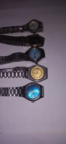 Relógios feminino lote ,,,,olha o preço de cada um na loja focionado é claro