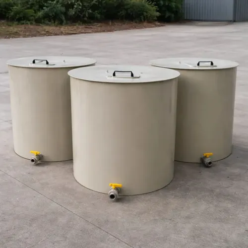 Tanques em polipropileno