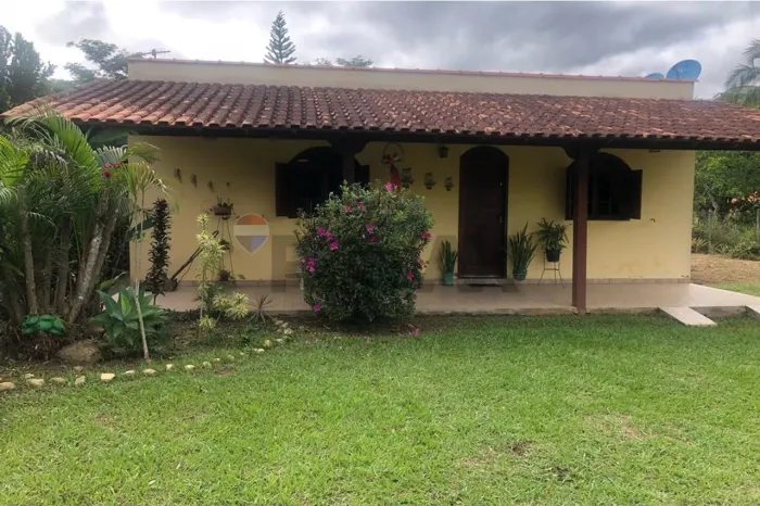 Granja de 960 m² em Monte Verde - Muito espaço verde para você