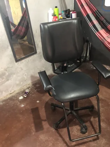 Cadeira de barbeiro nova 