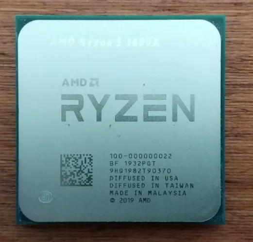 Processador AMD Ryzen 5 3600X 6 Núcleos 12 Threads AM4 Funcionando
