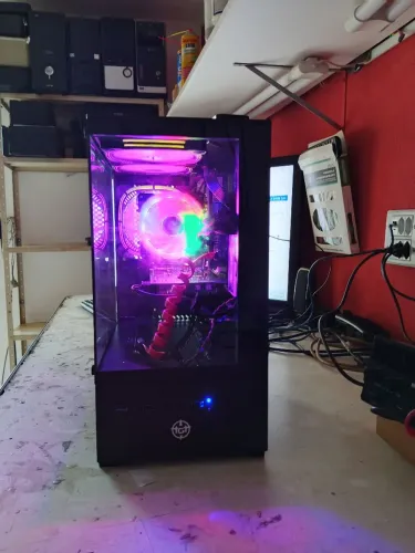 Micro Pc Gamer Xenon E-5 2690, 2.90Ghz, Monitor 21", Teclado e mouse.