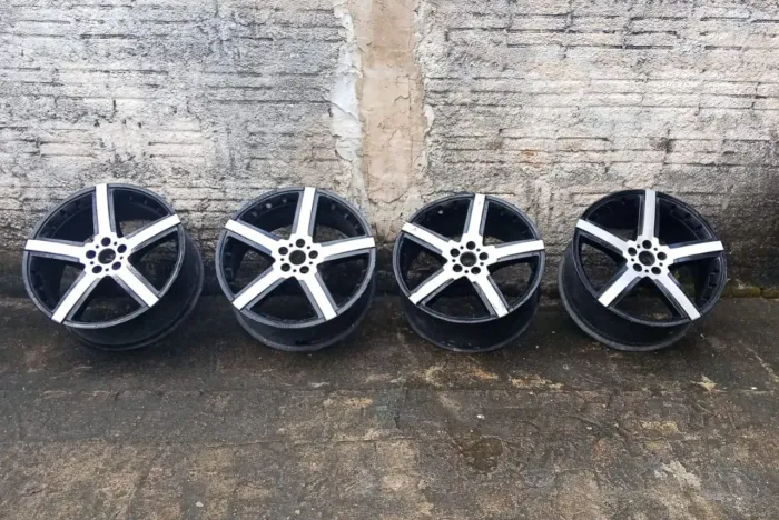 Rodas 18