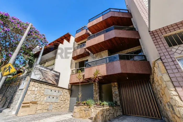 Cobertura Triplex com 3 Quartos, Área Gourmet e Garagem à Venda | Democrata