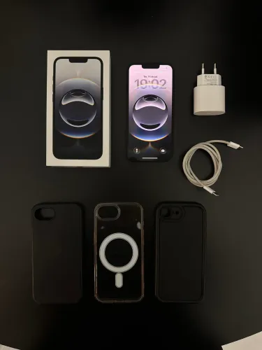 iPhone 16E