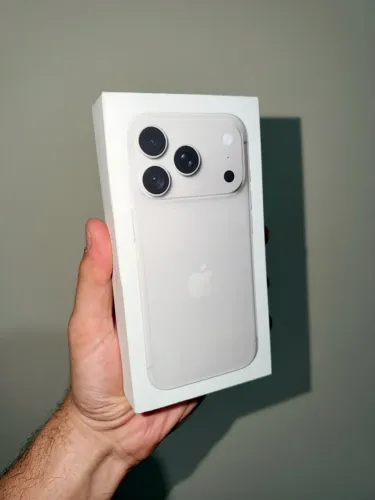 iPhone 18 pro 256Gb Silver LACRADO