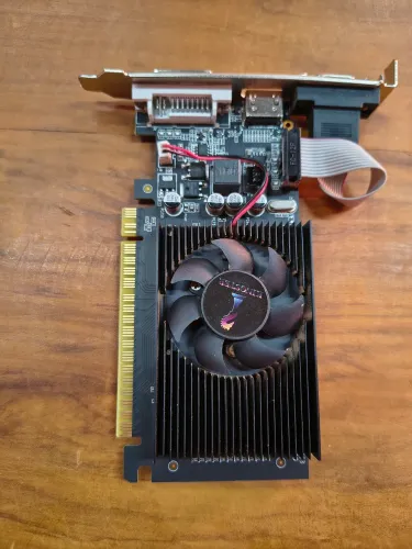 Placa de vídeo NVidia GeForce GT610 2GB