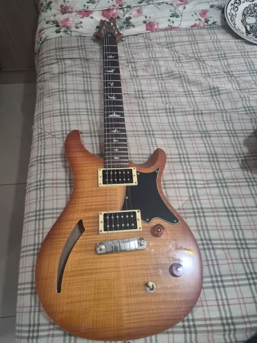 Prs se custom semihollow