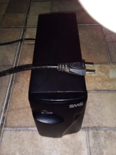 SMS 1000 Va 1000w Entrada 115v/220v - saída 115v.