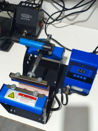 Prensa Térmica Canecas Funcionando Perfeitamente 220v