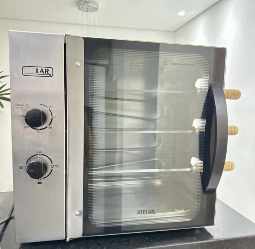 Churrasqueira Elétrica Stelar 127V - Praticamente Nova!