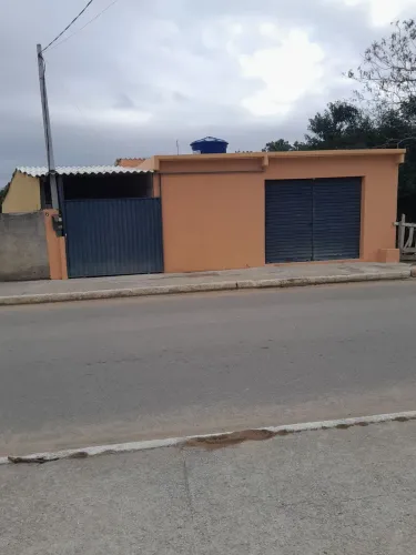 Vendo casa e loja em Iguaba Grande . * Zapp