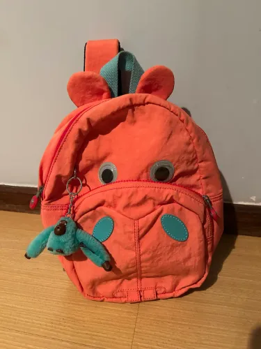Mochila infantil kipling Original. Seminova