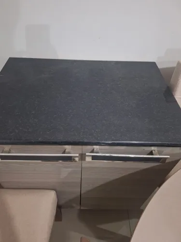 Vendo armário bancada de cozinha, da marca Itatiaia, em perfeito estado de conservação.