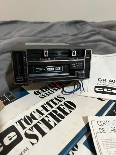 Toca-Fitas CCE CR-40 com Caixa