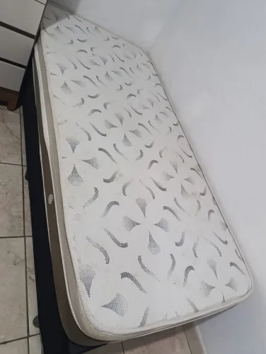 Cama de solteiro 