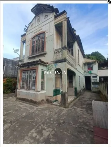 OPORTUNIDADE PARA INVESTIDORES NO FONSECA! Área com 2.670 m², composta atualmente por 5 ca