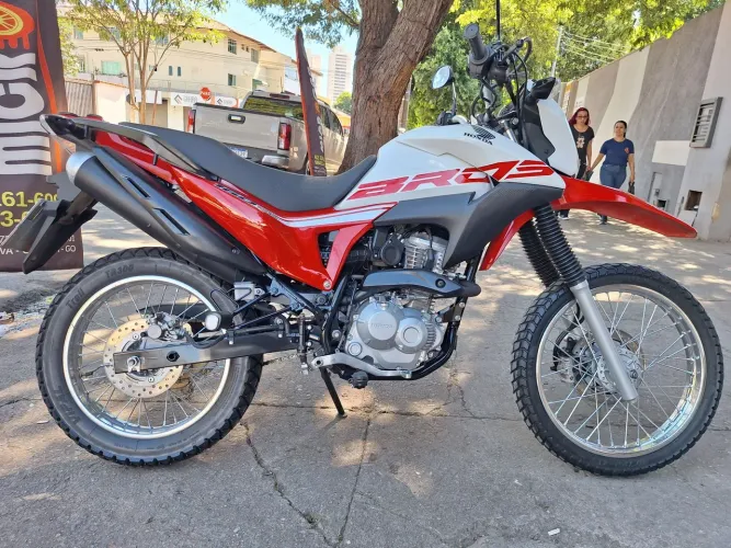 Moto sem detalhes