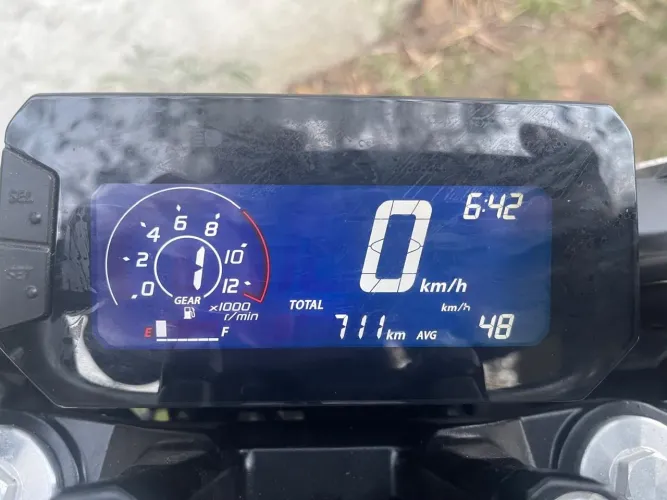 CB300r TWISTER 2026