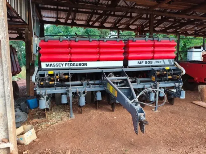 PLANTADEIRA MASSEY FERGUSON MF 509 M45 PANTOGRÁFICA 9 LINHAS