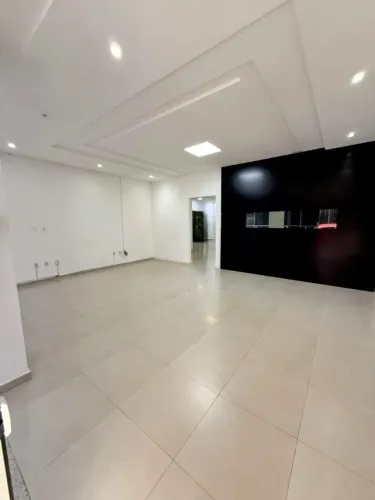 SALA COMERCIAL PARA LOCAÇÃO EM MEIA PRAIA - ITAPEMA -SC